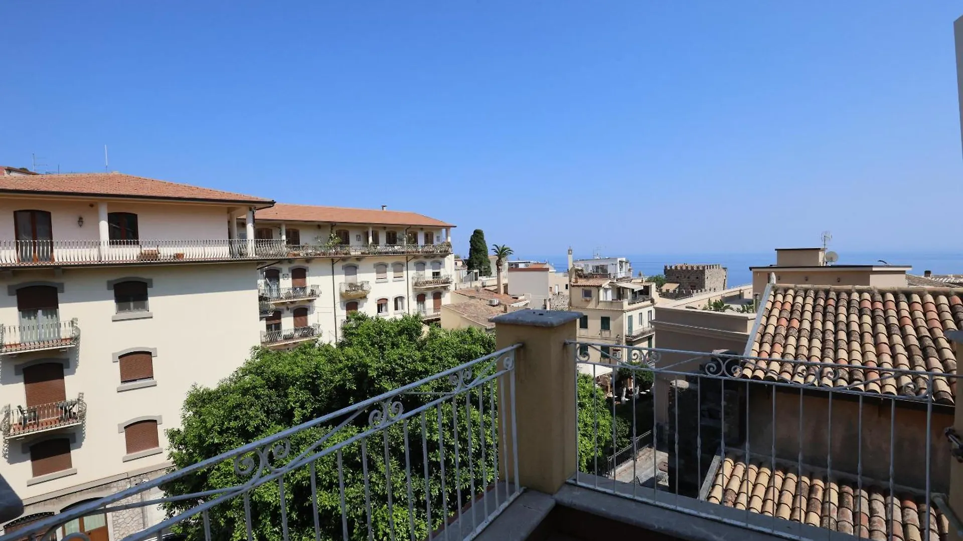 La Dolce Vita Taormina